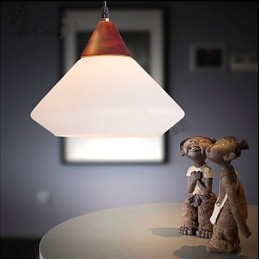 Jednoduchá závěsná lampa