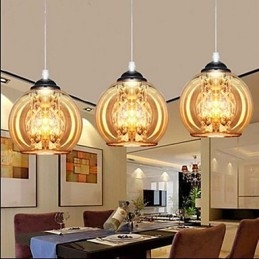 Skleněná kuličková závěsná lampa tři