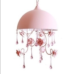 Malá růžová růžová zahradní lustrová lampa Iron Princess