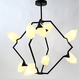 Devět světelných sloupků moderního kovu se skleněnou broskvovou lustrovou lampou zdobí závěsnou lampu jídelny