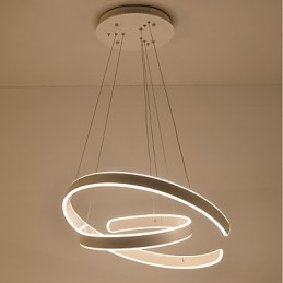 Severní Evropa Jednoduchá lustrová lampa s kreativní atmosférou zdobí svítidlo kantýny