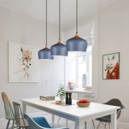 1 Lehká moderní současná závěsná lampa s bílým červeným modrým odstínem