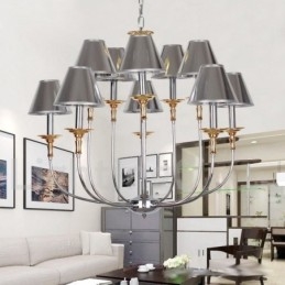 10 lehkých moderních lustrů ve stylu chromových svíček