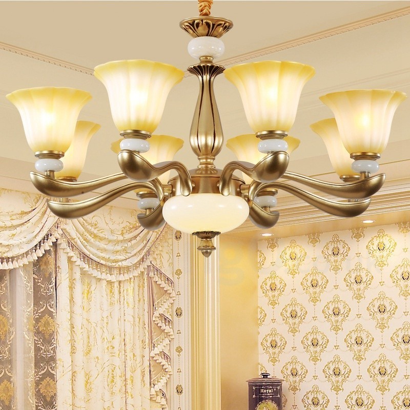 8 Světlý retro tradiční luxusní lustr ze zinkové slitiny se skleněným stínidlem