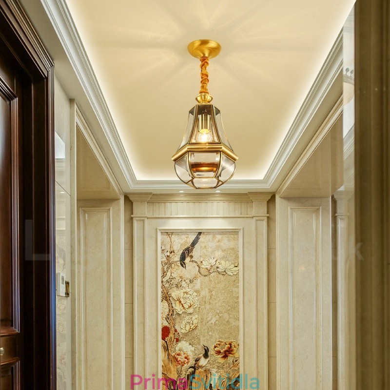 1 Lehký retro rustikální luxusní mosazný závěsný lustr se skleněným stínidlem