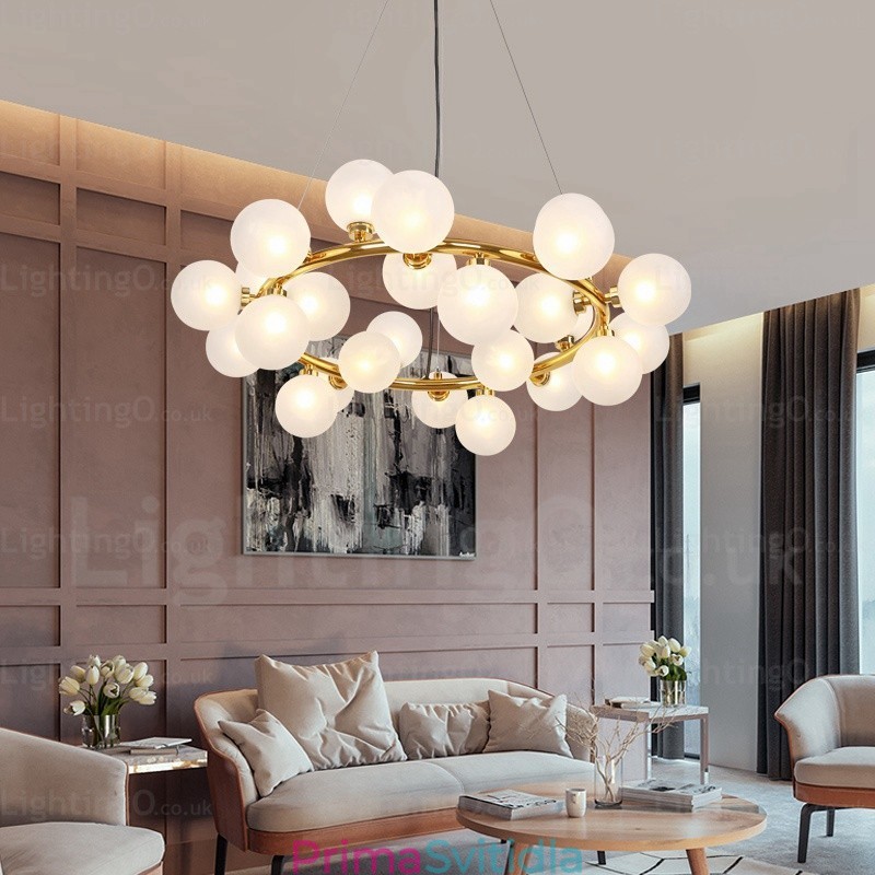 25 Lehké severské závěsné svítidlo se skleněným stínidlem