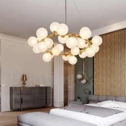 25 Lehké severské závěsné svítidlo se skleněným stínidlem