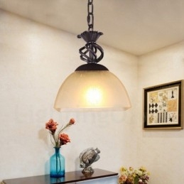 1 Světlé venkovské rustikální závěsné svítidlo se skleněným stínidlem