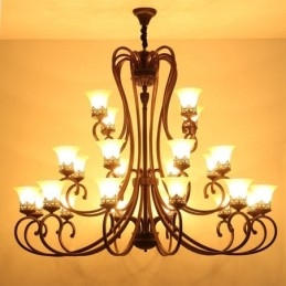 24 světel Vysoký strop Vintage Country Island Malba Kovový lustr se skleněnými stínidly Vysoký strop