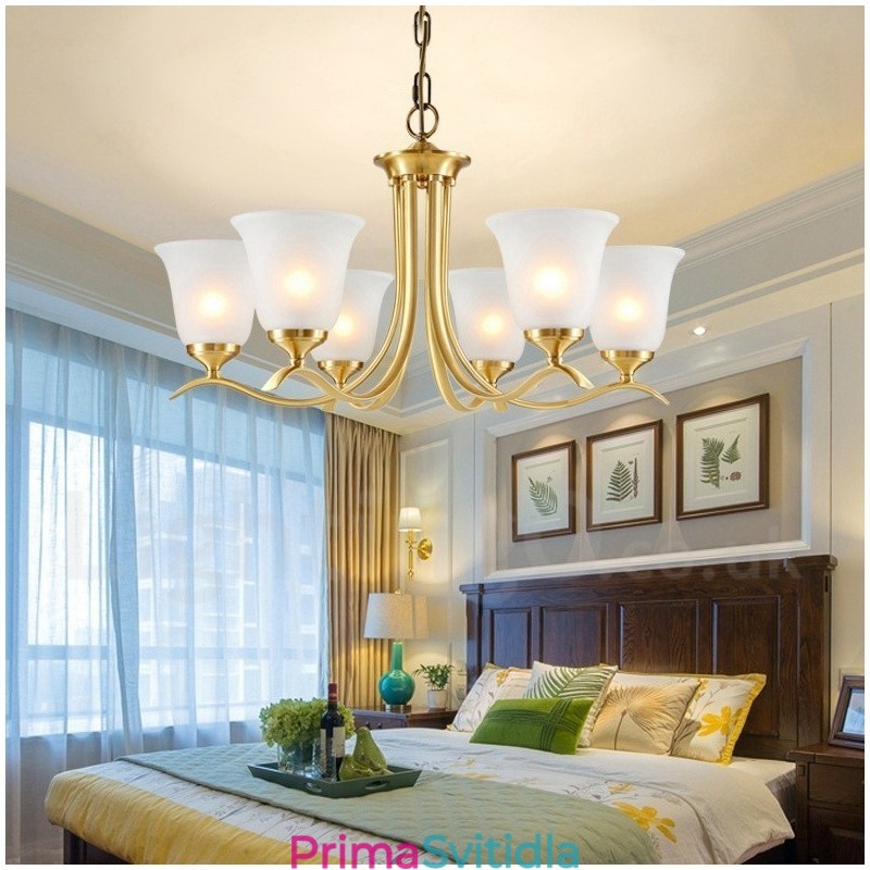 Pure Brass luxusní rustikální retro vintage mosazný závěsný svíčkový lustr se skleněnými stínidly