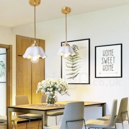 Závěsné svítidlo v nordickém stylu Pure Brass Rustic Lodge s keramickým stínidlem