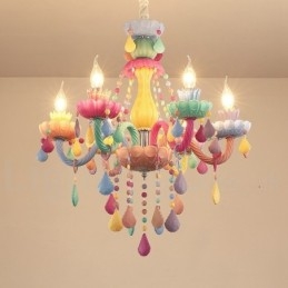 Macaron 6 Light lustr s vícebarevnými křišťálovými svíčkami v mini stylu pro děti