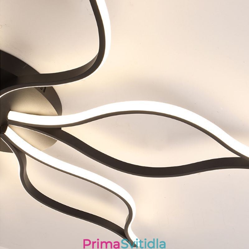 Minimalistické stropní svítidlo s pětilistými květy pod omítku