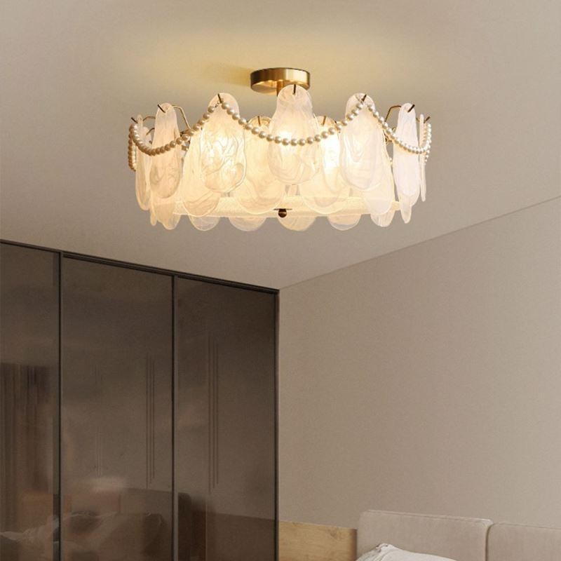 Evropské železné stropní svítidlo Elegantní skleněné stropní svítidlo