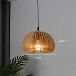 Závěsná lampa z lipového dřeva v retro stylu