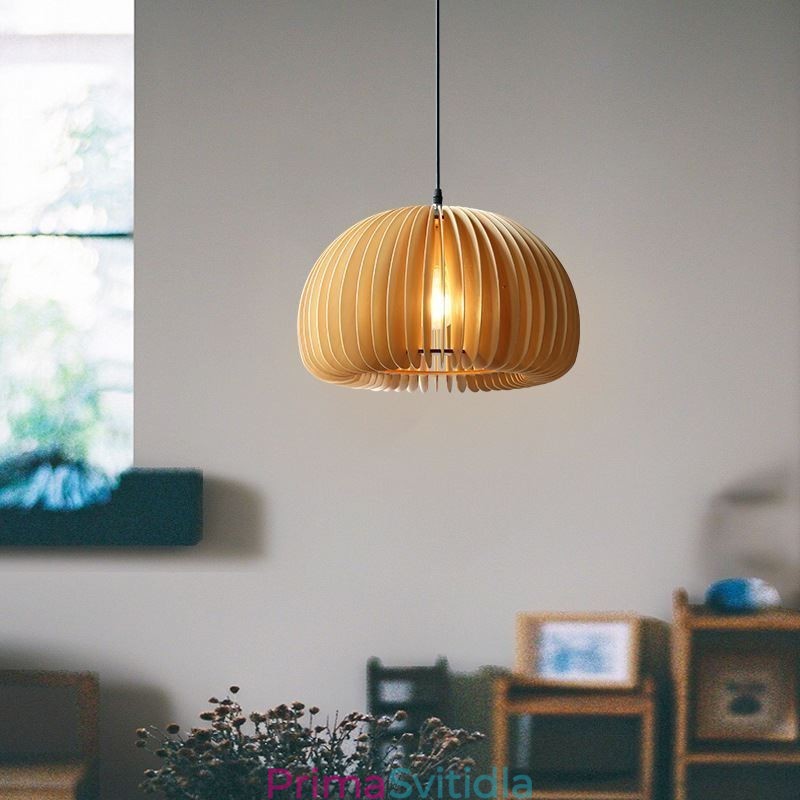 Závěsná lampa z lipového dřeva v retro stylu