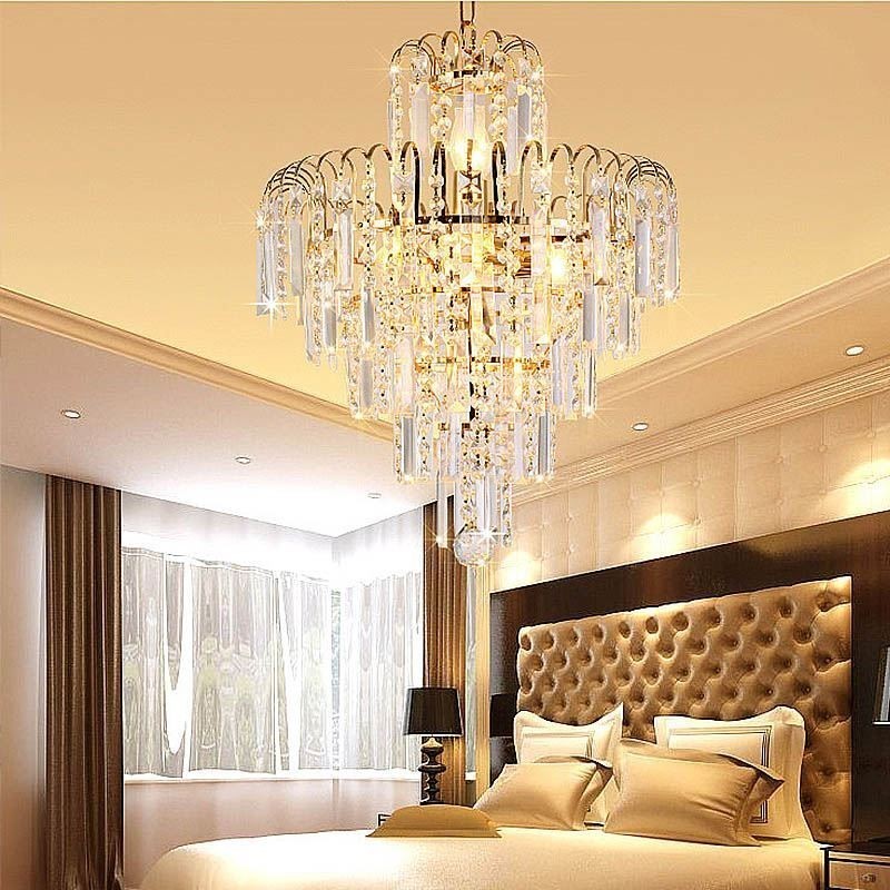 Moderní elegantní křišťálový závěsný kónický lustr