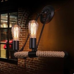 Nástěnná lampa na balkonové schodiště s půlkruhovým konopným lanem