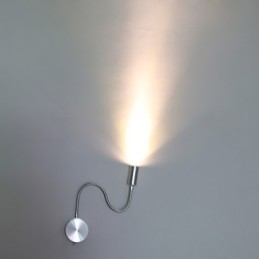 Výkonná nástěnná lampa