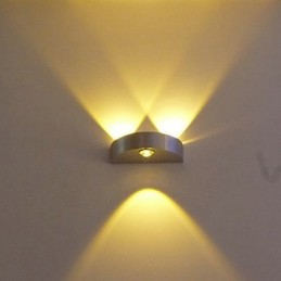 Půlměsíční nástěnná lampa Kreativní barový model nástěnných svícnů Moderní současné kovové