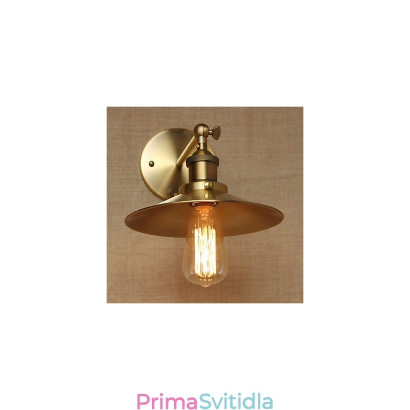 Minimalistická vila v industriálním stylu Retro měděné dekorativní deštníky před zdí kostelní uličky
