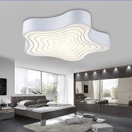 Moderní kreativní smluvní a současné kreativní geometrické hvězdice absorbují světlo kopule