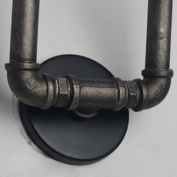 Retro kovová nástěnná lampa pro kavárnu