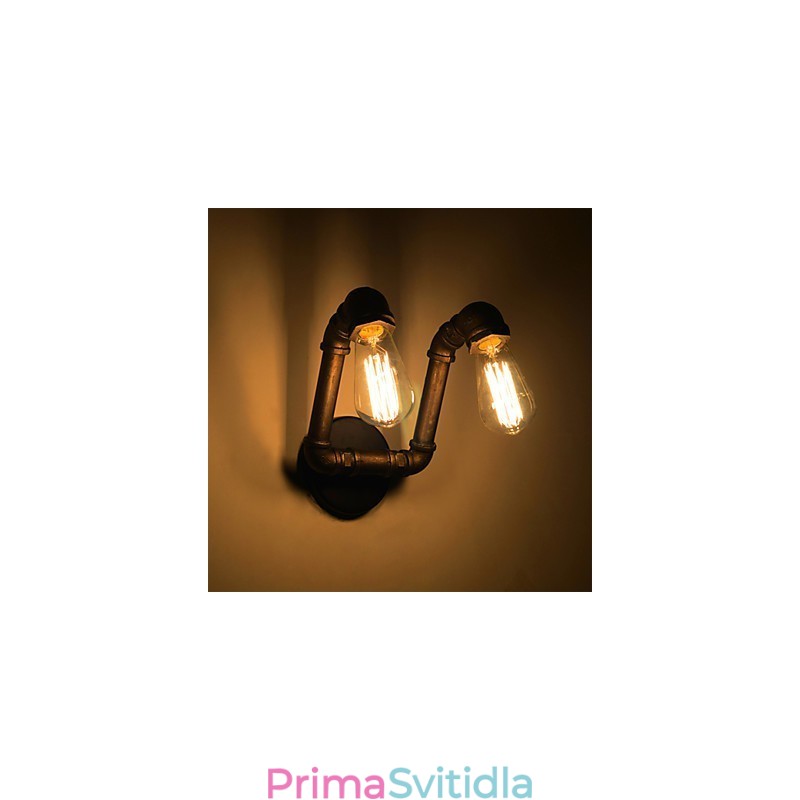 Retro kovová nástěnná lampa pro kavárnu