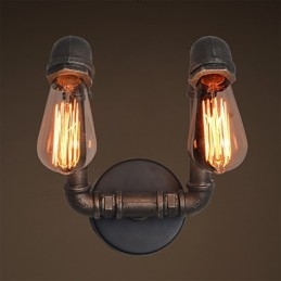 Retro kovová nástěnná lampa pro kavárnu