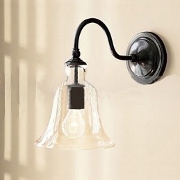 Železné nástěnné svítidlo inspirované přírodou s průhledným skleněným stínidlem