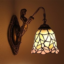 Evropská smluvní svítidla pro venkovské kreativní kované železné nástěnné lampy