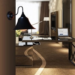 Designová nástěnná lampa ve stylu Duds Loft ve starém černém železném uzávěru