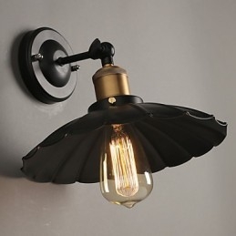 Kreativní schodiště obnovující starodávné způsoby Jednohlavá černá kovaná nástěnná lampa