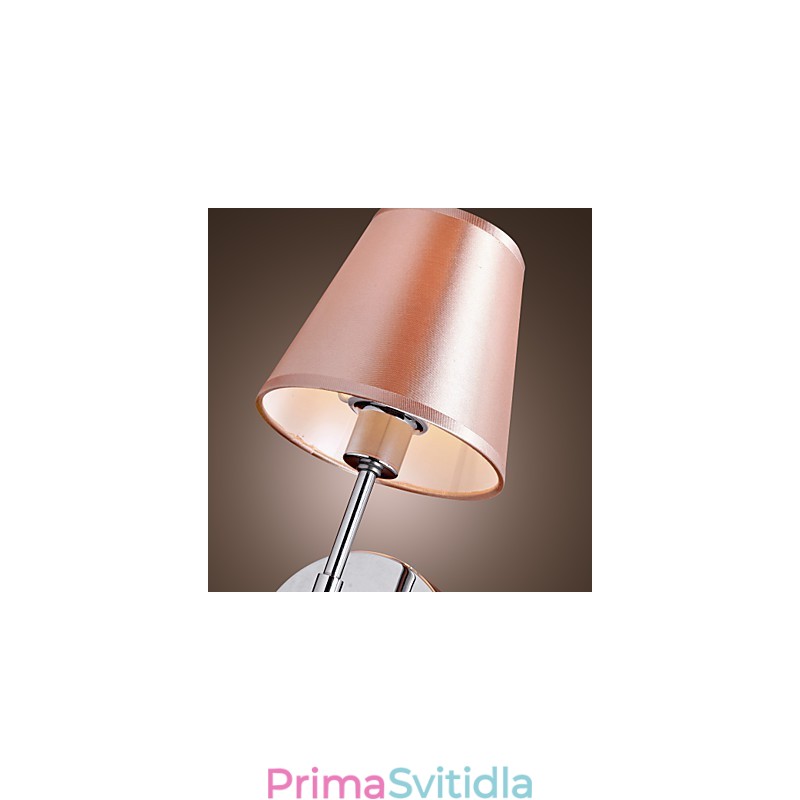 Jednoduché nástěnné svítidlo v teplém světle