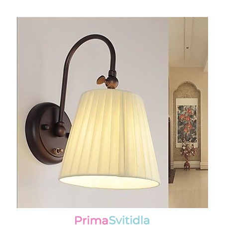 Železná nástěnná lampa s látkovým stínidlem v 1 světle Železná nástěnná lampa s látkovým stínidlem v 1 světle