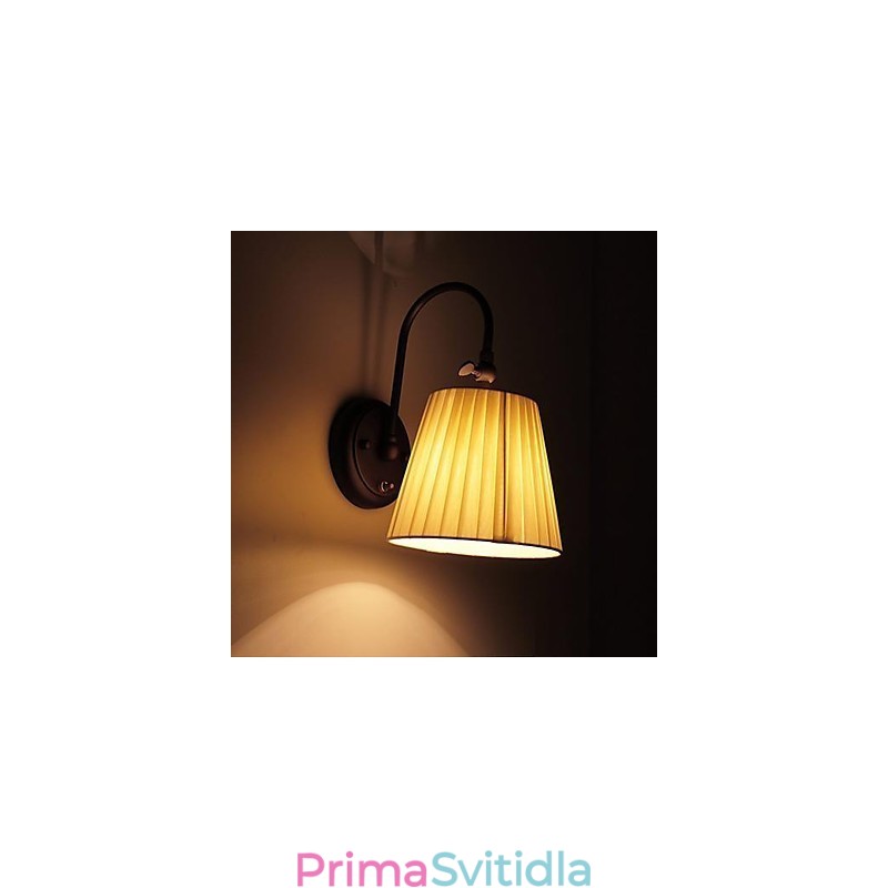 Železná nástěnná lampa s látkovým stínidlem v 1 světle