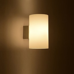 Skleněná nástěnná lampa pro kovovou základnu a skleněné stínidlo pro světlo v ložnici