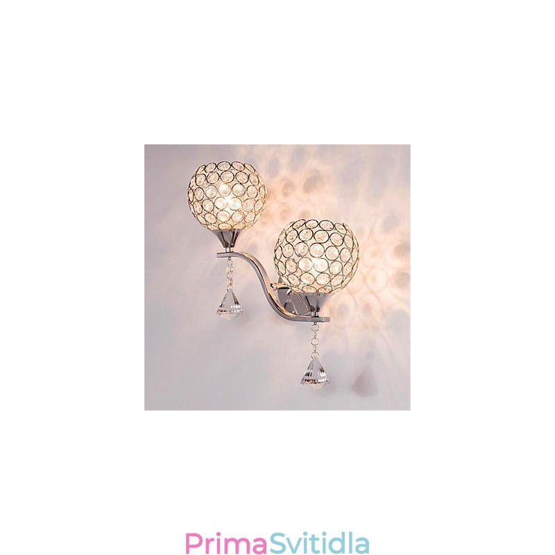 Moderní minimalistický obývací pokoj chodba koridor křišťálové nástěnné svítidlo