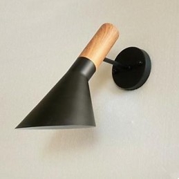 Moderní jednoduchá nástěnná lampa do obývacího pokoje z tepaného železa imitace dřeva