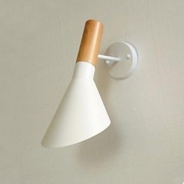 Moderní jednoduchá nástěnná lampa do obývacího pokoje z tepaného železa imitace dřeva