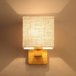 Minimalistická stolní lampa z masivního dřeva Noční stolní lampa