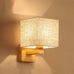 Minimalistická stolní lampa z masivního dřeva Noční stolní lampa