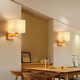 Minimalistická stolní lampa z masivního dřeva Noční stolní lampa
