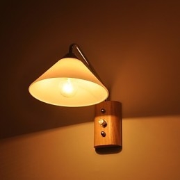 Jednoduchá nástěnná lampa Noční stolní lampa se skleněným stínidlem a masivním dřevem do ložnice Komoda Obývací pokoj Dětský pokoj Kolej Konferenční stolek Knihovny