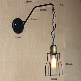 Restaurace Kavárna Řetězové chodby Železná nástěnná lampa