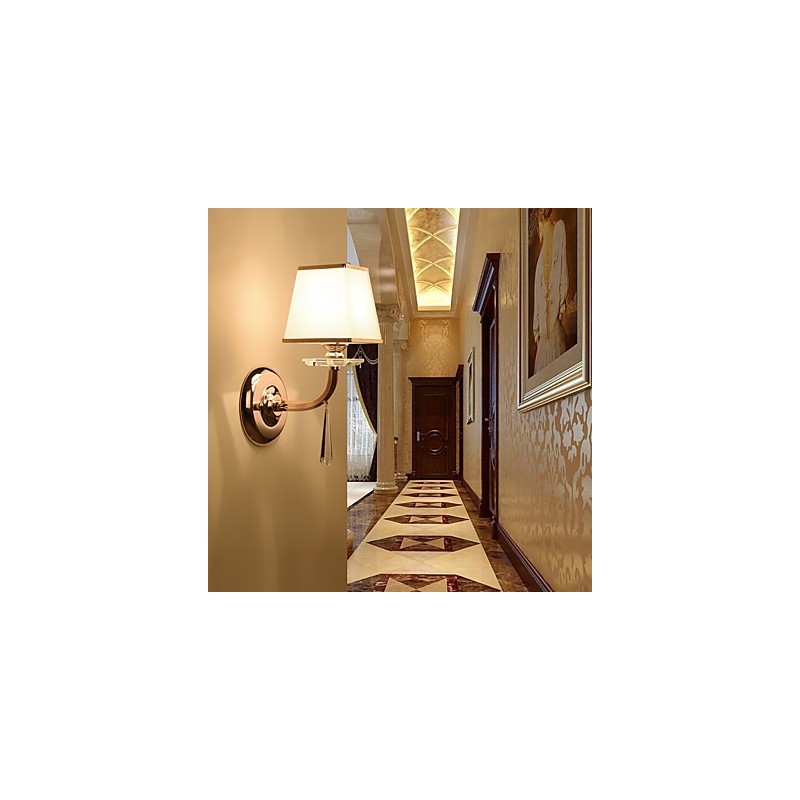 Moderní současná galvanicky pokovená funkce pro nástěnné svítidlo s okolním křišťálovým osvětlením