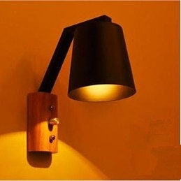Spínač lampy s teplou dřevěnou železnou postelí Creative Personality s Nordic Corridor Study