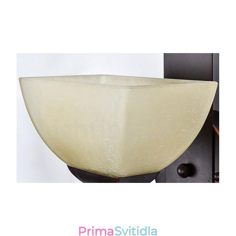 Jednoduché tradiční klasické vnitřní nástěnné svícny