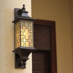 Čínské venkovní nástěnné svítidlo s vodotěsnou okenní mřížkou