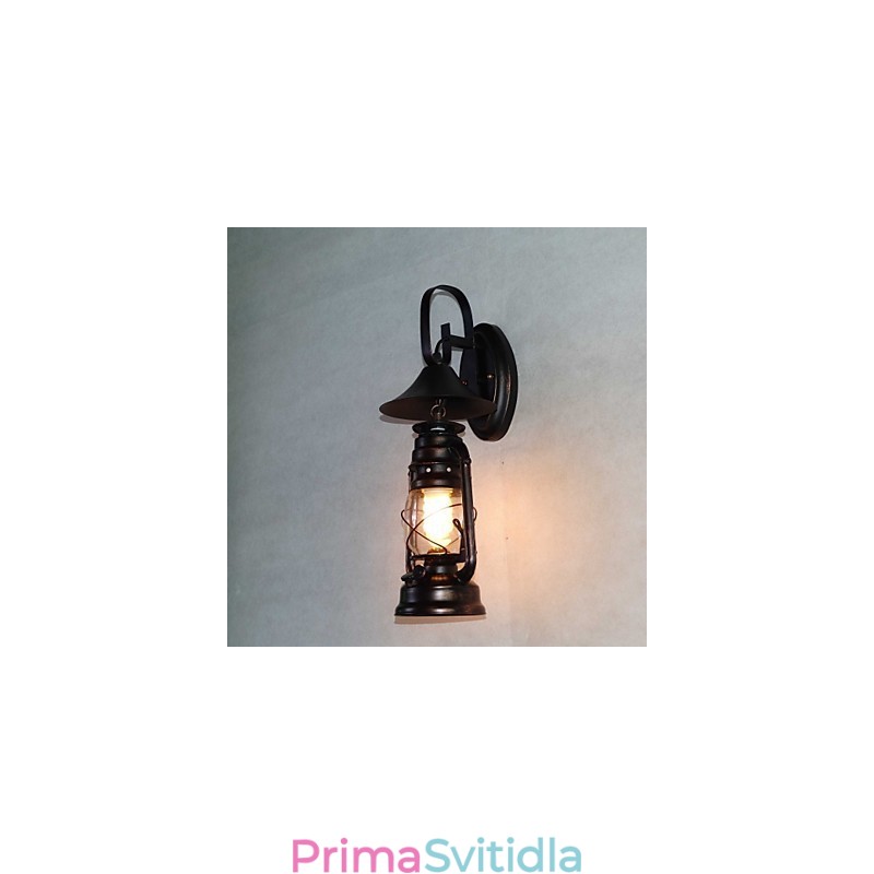 Vintage nástěnná lampa z černého kovu s jedním světlem